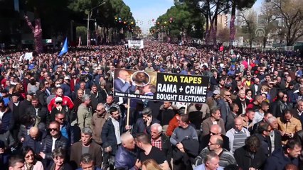 Tiran'da hükümet karşıtı protesto - ARNAVUTLUK