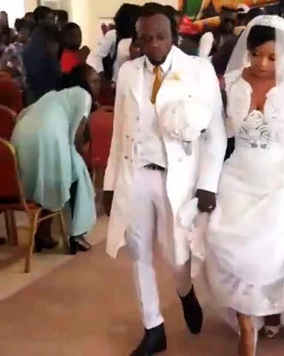 BUZZ VIDEO - ELOW’N DE KIFF NO BEAT S’EST MARIÉ!