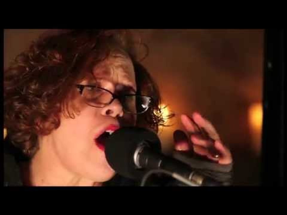Sarah Jane Morris & Antonio Forcione: Take Me Home // Hibrow Music