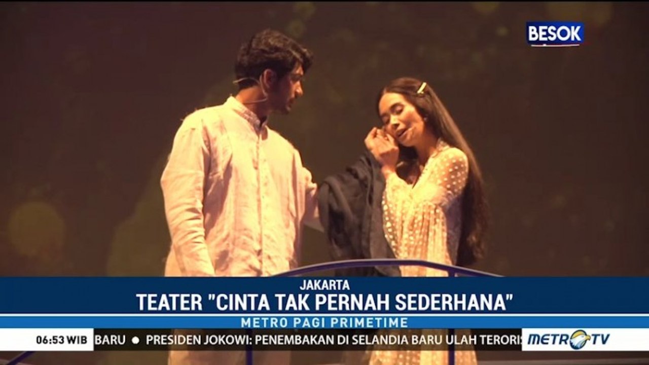 Pementasan Teater Musikal "Cinta tak Pernah Sederhana"
