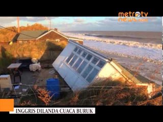 Rumah di Pesisir Pantai Inggris Hancur Dihantam Badai