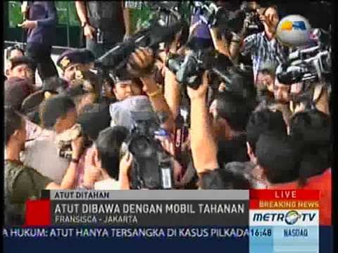 Jurnalis Bentrok dengan Polisi di Depan Gedung KPK