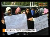 Unjuk Rasa Tuntut UU Keperawatan