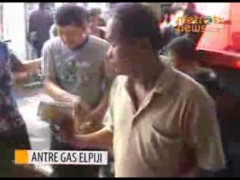 Warga Bandung Mulai Antri Gas Elpiji 12 Kg