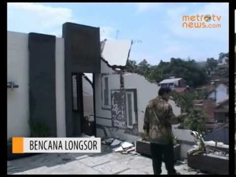 Longsor Landa Bandung, Satu Rumah Ambruk
