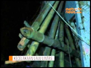 Truk Sarat Muatan Gabah Tabrak Rumah