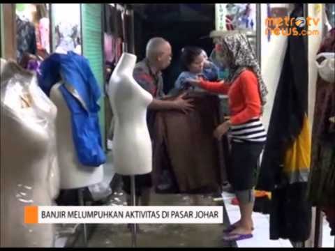 Aktivitas di Pasar Johar Lumpuh Akibat Banjir