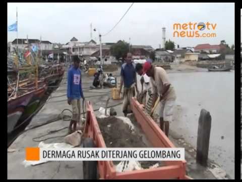 Dermaga di Lamongan Rusak Diterjang Gelombang Tinggi