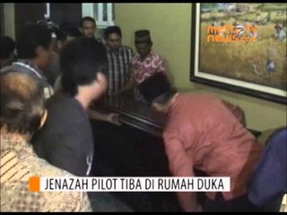 Jenazah Pilot Pesawat Pilatus Tiba di Rumah Duka