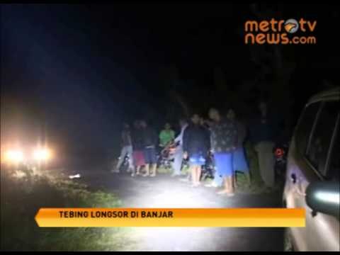 Tebing Longsor di banajr, Jawa Barat