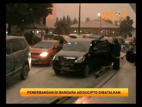 Ribuan Penumpang Pesawat di Bandara Adisucipto Batal Terbang