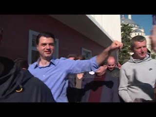 Basha mbyll protestën: Ndërkombëtarët të dëgjojnë zërin e shqiptarëve