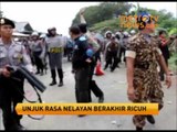 Unjuk Rasa Nelayan Berakhir Ricuh