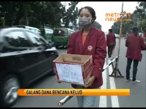 Mahasiswa Bandung Galang Dana Bencana Kelud