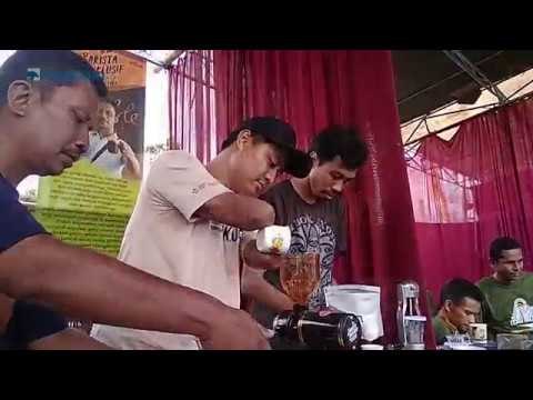 Eko Sugeng Barista Disabilitas Terobos Stigma Keterbatasan