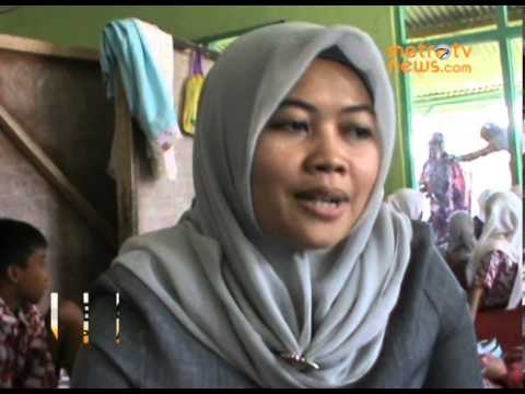 SDN Baru Dibangun Setahun Sudah Ambruk