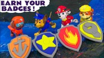 Paw Patrol Earn their Badges Rescue Story - La Pat' Patrouille Toy Cartoon for Kids Children