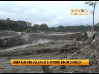 Endapan Abu vulaknik di Waduk Siman Dikeruk