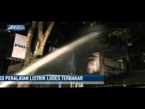 Korsleting Listrik, Toko Peralatan Listrik Ludes Terbakar