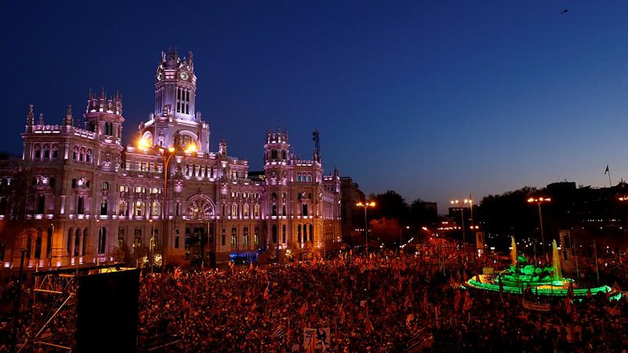 Katalanische Flaggen in Madrid