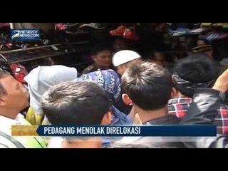 Ratusan Pedagang Pasar Sandang Menolak Direlokasi