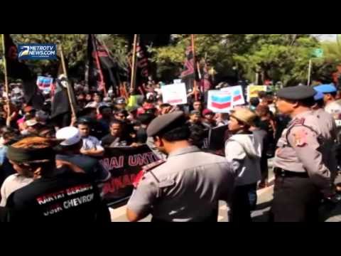 Unjuk Rasa Warga Tolak Penjualan Gunung Ceremai ke Pihak Asing