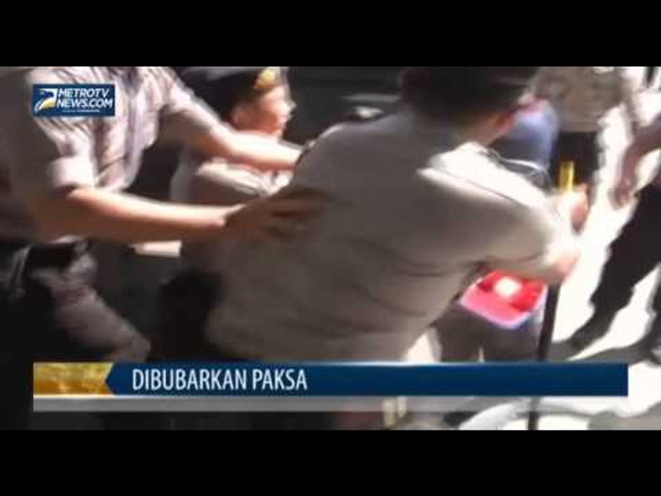 Unjuk Rasa Tolak Boediono di Bengkulu Dibubarkan Paksa