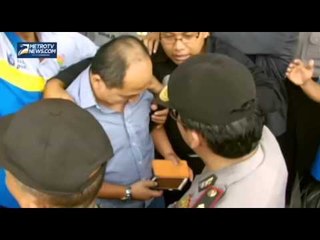 Unjuk Rasa Pekerja Pencatat Meteran PLN Ricuh