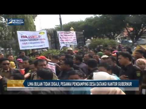 Lima Bulan Tidak Digaji, Ratusan Pegawai Pendamping Desa Datangi Kantor Gubernur