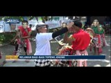 Relawan Bagi Bagi Topeng Jokowi