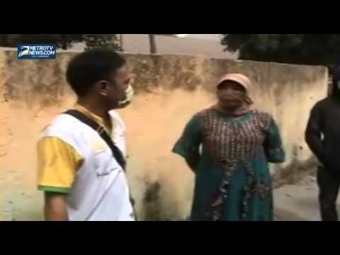 Semburan Abu Vulkanis Gunung Sangeang Api, Warga Berebut Masker Gratis