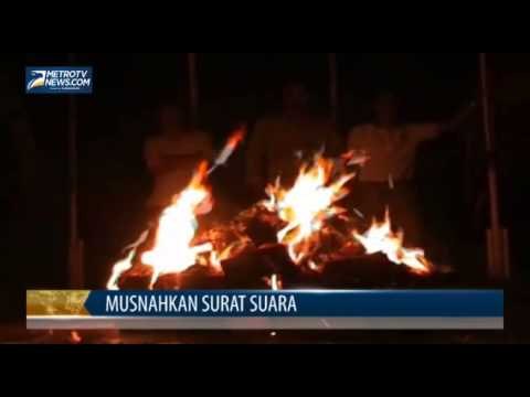 KPU Padang Bakar Puluhan Ribu Surat Suara