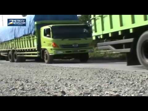 Jalan Lintas Sumatera Bakauheni Bandar Lampung Rusak Parah