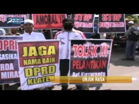 Pelantikan Anggota DPRD Klaten Diwarnai Unjuk Rasa