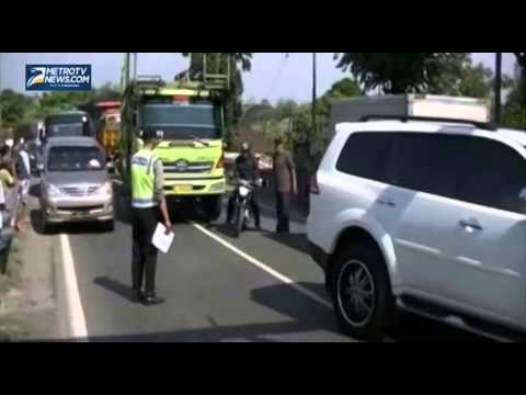 Pengendara Motor Tewas Terlindas Truk