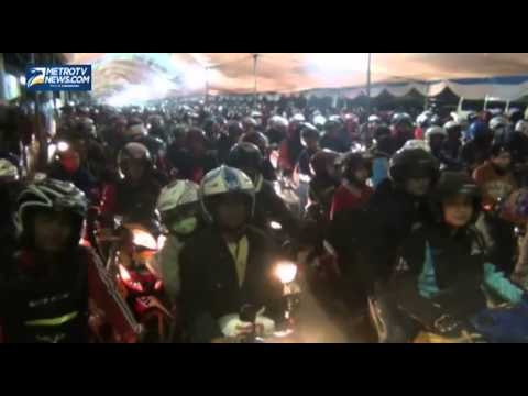 Ribuan Kendaraan Menumpuk di Pelabuhan Merak