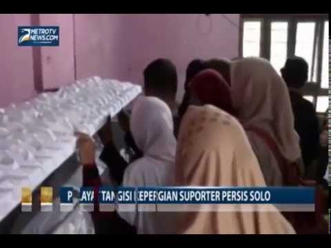 Isak Tangis Iringi Pemakaman Suporter Persis Solo