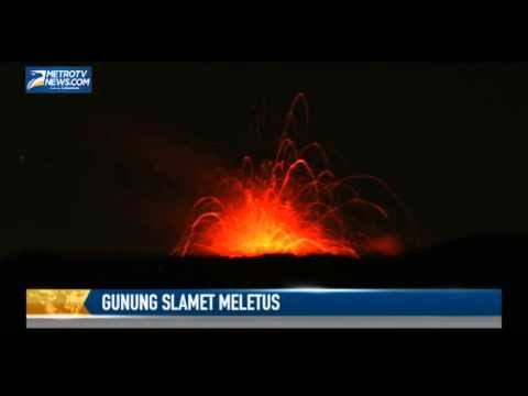 Dalam 12 Jam, Gunung Slamet Lontarkan Ratusan Kali Lava Pijar