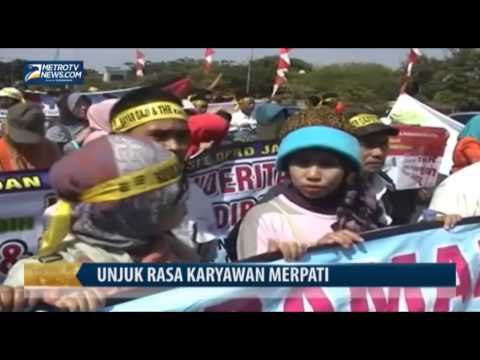 Ratusan Karyawan Merpati Unjuk Rasa di Kantor Gubernur Jatim