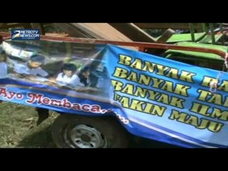 Kendaraan Karnaval Terjun ke Sungai, Empat Luka
