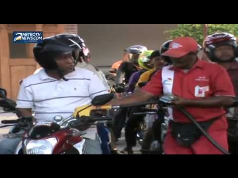 BBM Datang, Warga Serbu SPBU