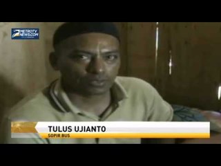 Sopir Ngantuk, Bus Tabrak Pohon dan Rumah Warga