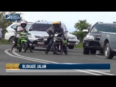 Mahasiswa Suku Arfak Blokade Jalan