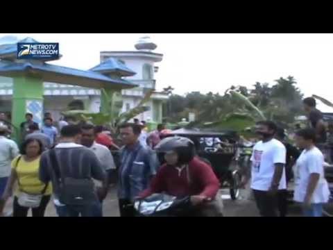 Protes Jalan Rusak, Warga Tanam Pohon di Jalan