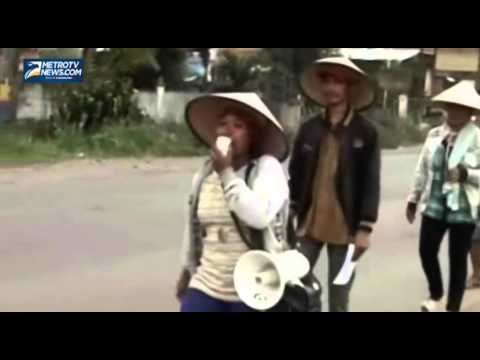 Puluhan Suku Anak Dalam Jalan Kaki dari Jambi ke Istana Presiden