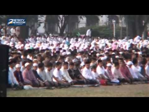 Ribuan Warga Bandung Salat Idul Adha di Lapangan Gasibu