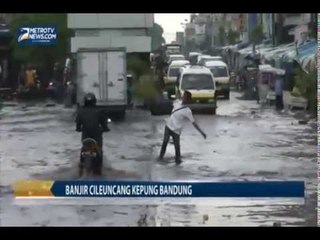 Diguyur Hujan Deras, Banjir Cileuncang Kepung Bandung