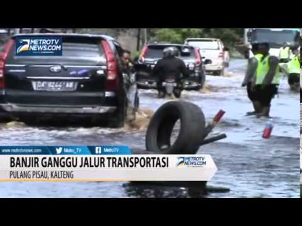 Banjir Trans Kalimantan Ganggu Jalur Transportasi