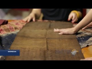 Idenesia - Melihat Keindahan Kain Tenun Antik