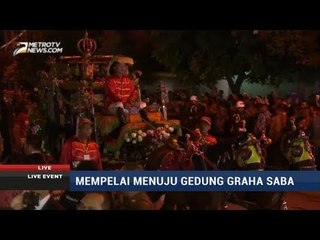 Iringan Kereta Kencana Kahiyang-Bobby Menuju Lokasi Resepsi